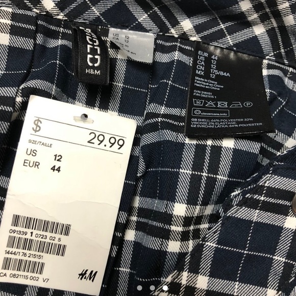 Navy Pleated Mini Skirt - Picture 3 of 3